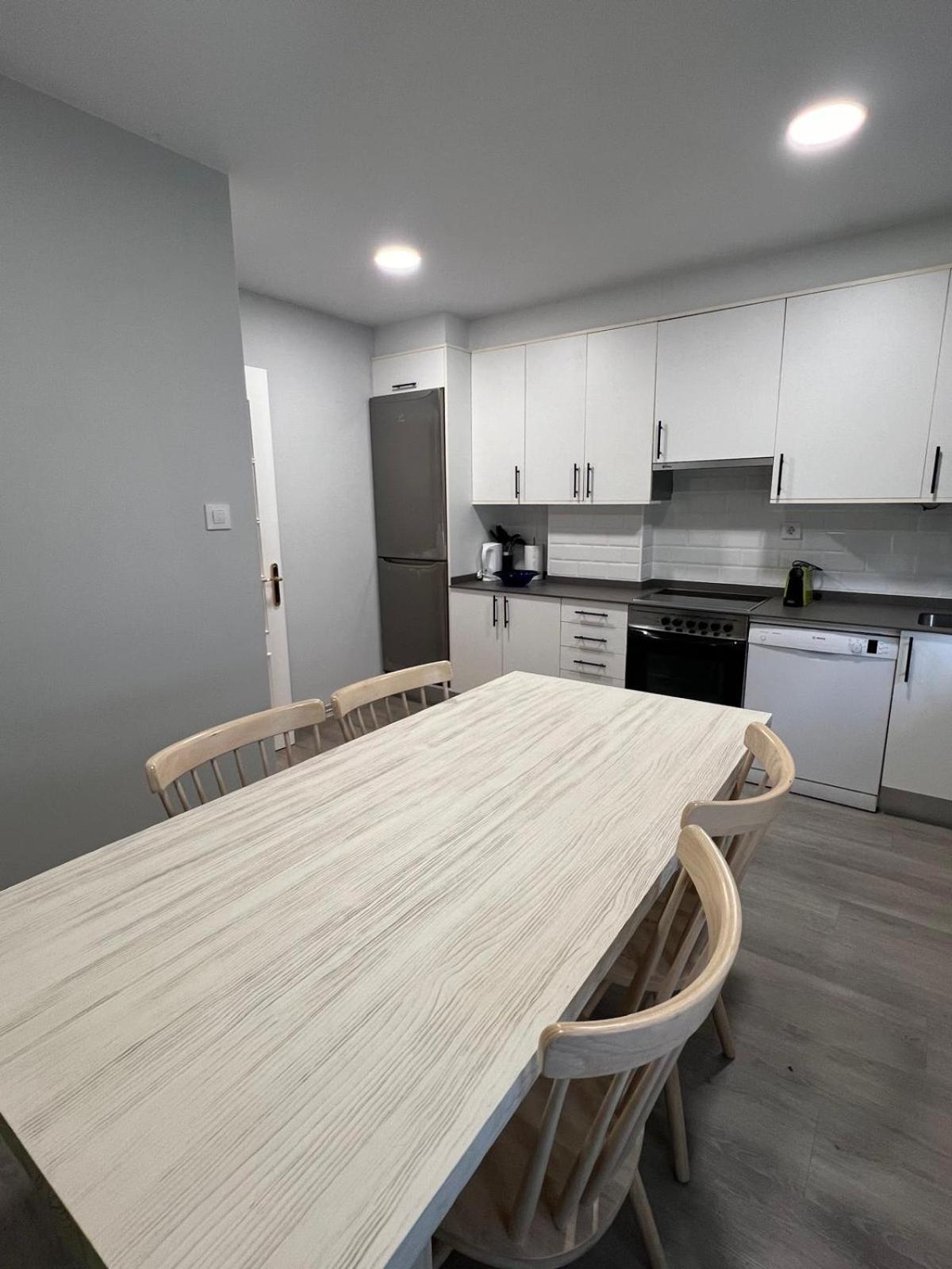 Centrico Y Acogedor Piso Con Garaje Apartment A Coruna Ngoại thất bức ảnh